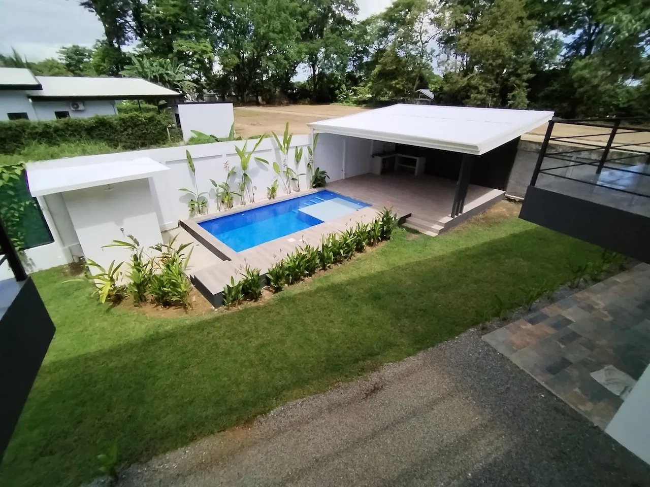 NEW FOUR – PLEX INVESTMENT IN UVITA, photo 23
