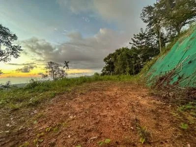 Vistas del atardecer todo el año | 3 lotes conectados listos para construir, photo 2
