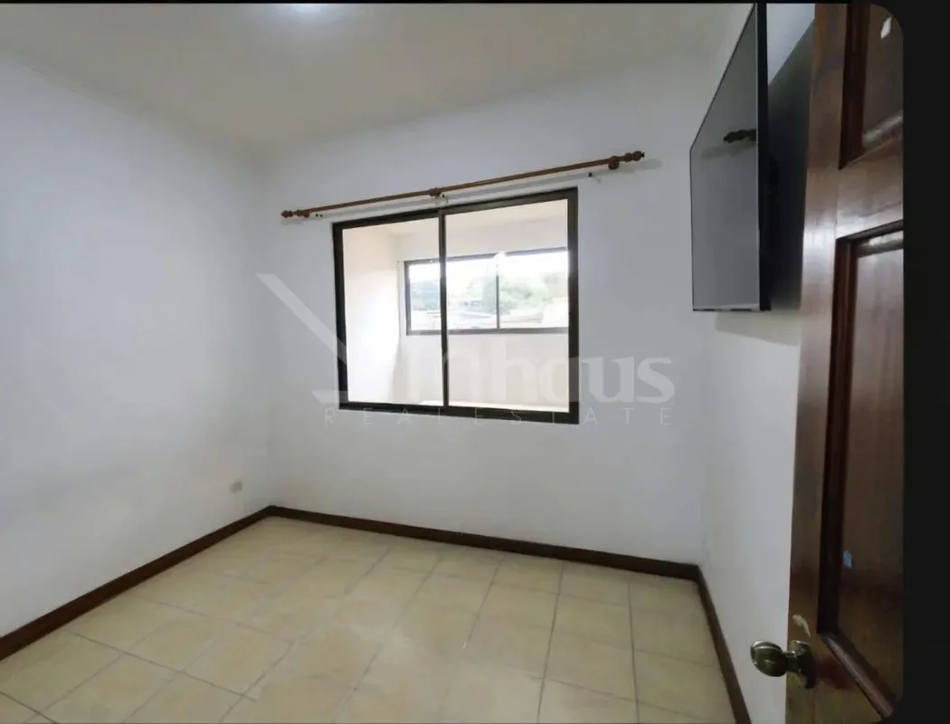 Residencia situada en un condominio con seguridad las 24 horas, que garantiza tranquilidad y control de acceso. El complejo dispone de cancha de baloncesto, mantenimiento constante de ..., photo 14