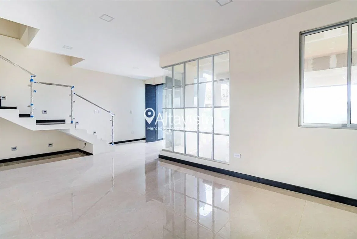 Espaciosa vivienda en Distrito San Juan