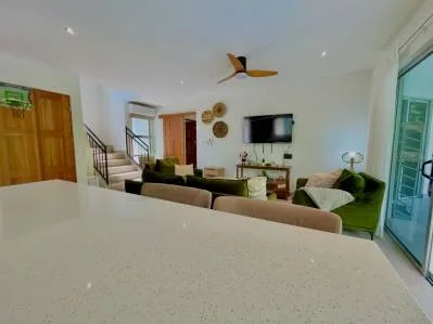 Casa con vista a la montaña con historial de alquiler exitoso, photo 6