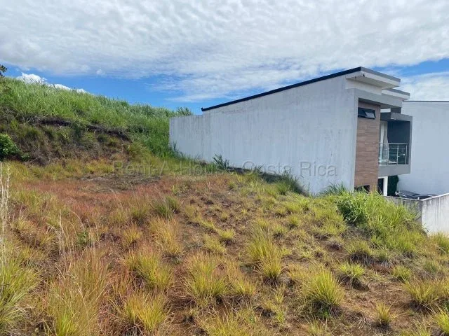 Venta de Lote en Bello Horizonte, Escazú. RAH 26-2079 - Venta en Escazú