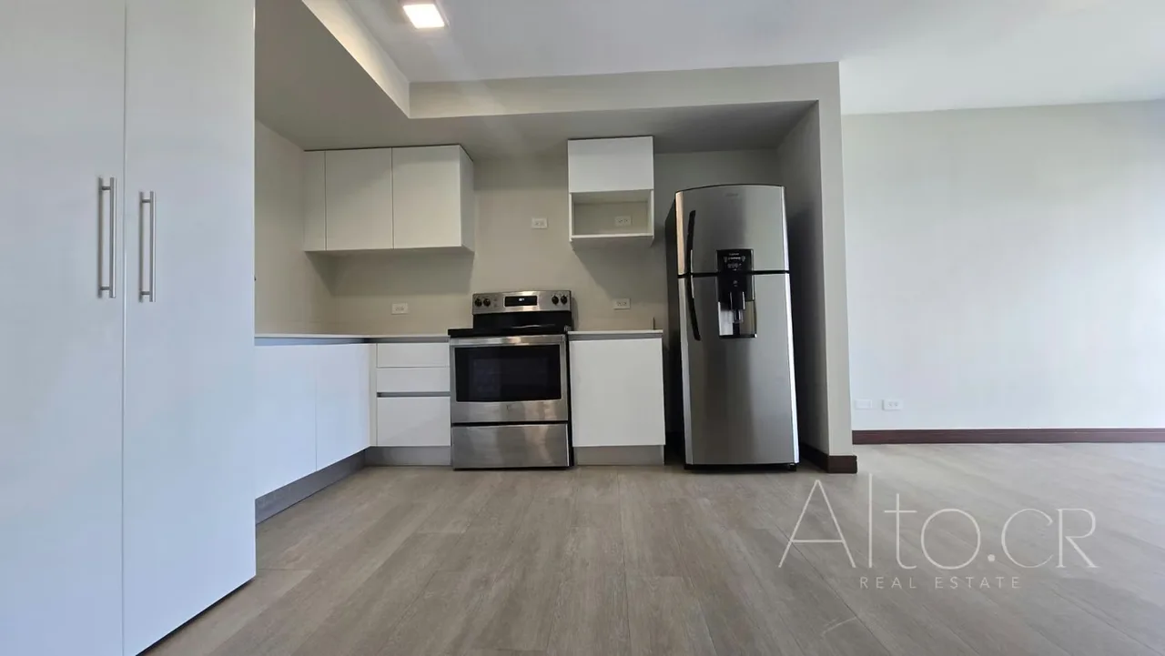 Lindo apartamento en condominio con ubicacion estrategica, a 2,4 Km de sabana norte.