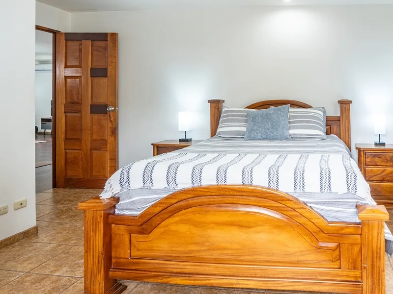 4 Bed Single Family Homes For Sale in Samara, photo 13