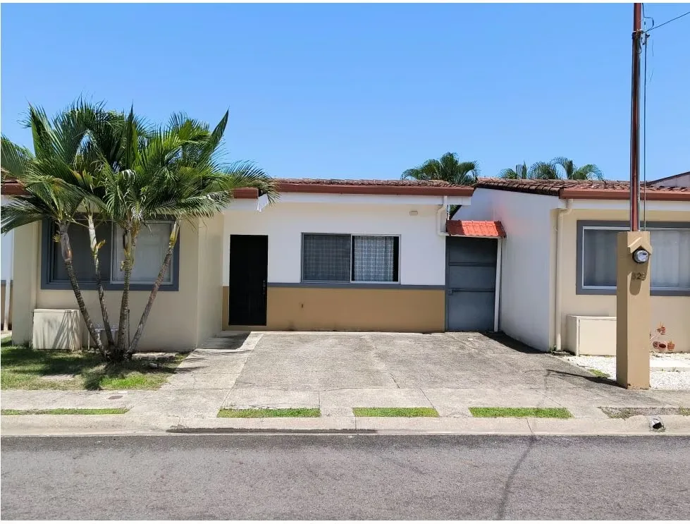 House for rent in Parrita-Playa Bejuco, Puntarenas.
