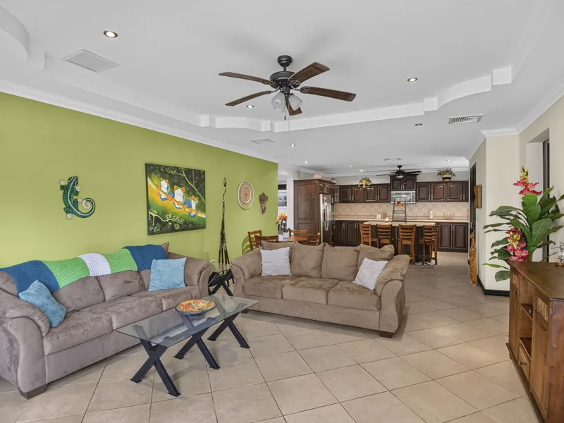3 Bed Condo For Sale in Herradura, photo 9