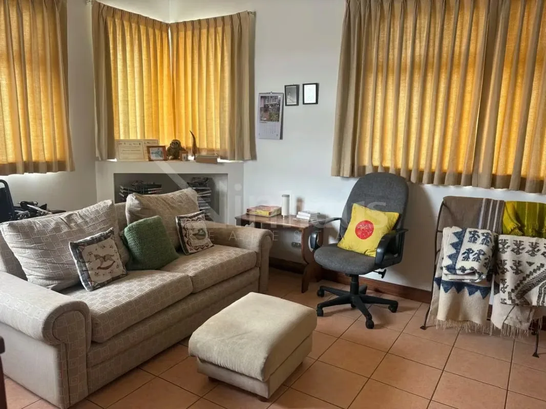 Amplia y elegante residencia situada en un entorno residencial seguro y tranquilo, diseñada para quienes priorizan el confort, la privacidad y una alta calidad de vida. El vestíbulo ..., photo 8