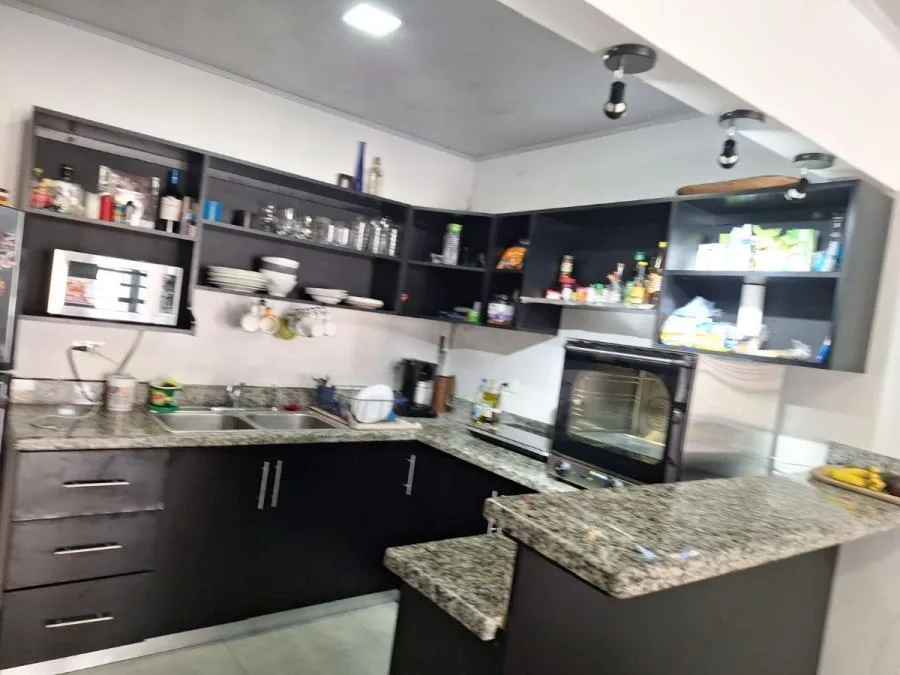 Venta de casa con cuatro habitaciones en zona residencial de Sabanilla, Montes de Oca #JE005 - Venta en Sabanilla, photo 13