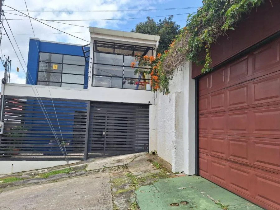 Venta de casa con cuatro habitaciones en zona residencial de Sabanilla, Montes de Oca #JE005 - Venta en Sabanilla, photo 14