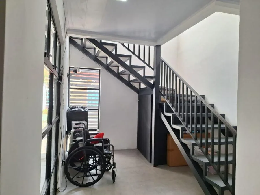 Venta de casa con cuatro habitaciones en zona residencial de Sabanilla, Montes de Oca #JE005 - Venta en Sabanilla, photo 6