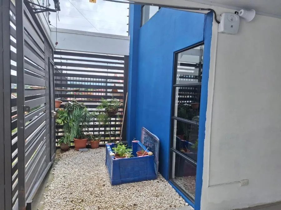 Venta de casa con cuatro habitaciones en zona residencial de Sabanilla, Montes de Oca #JE005 - Venta en Sabanilla, photo 8