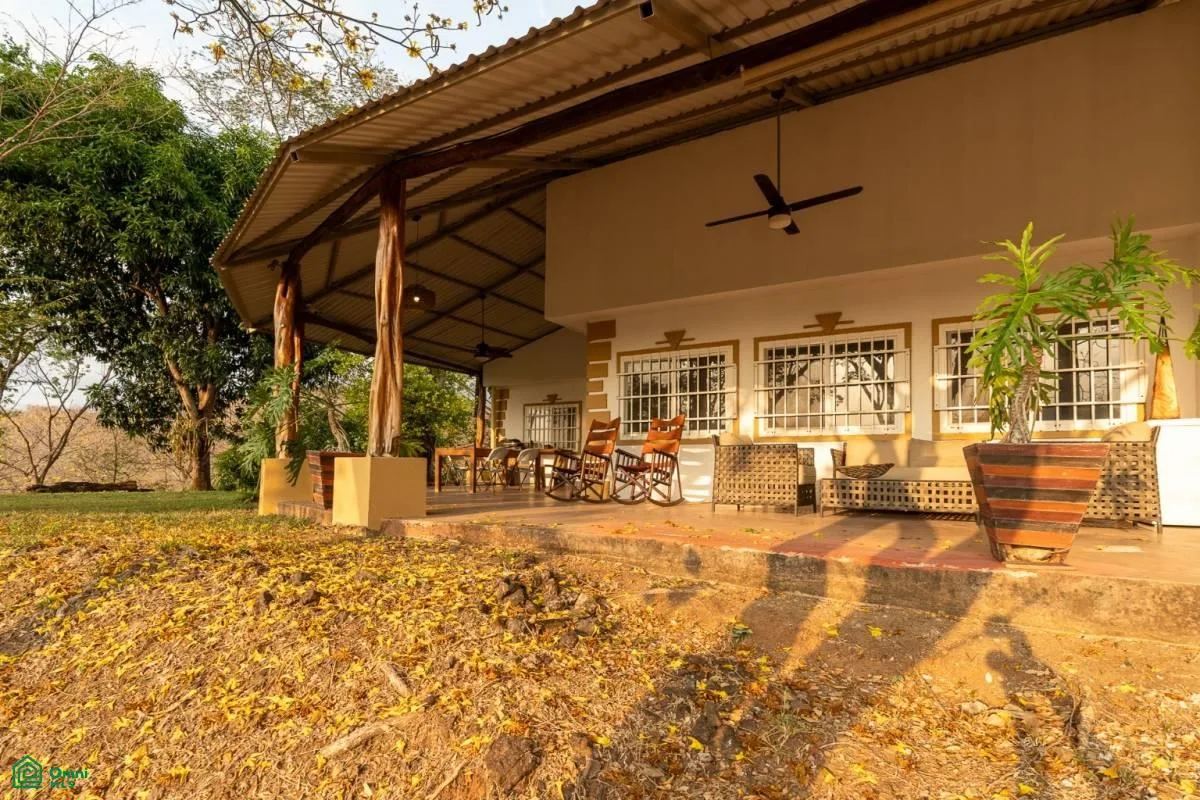 Se Vende Finca 11.6 ha / Area Rural / 5 min Huacas / Casa de 3 habs