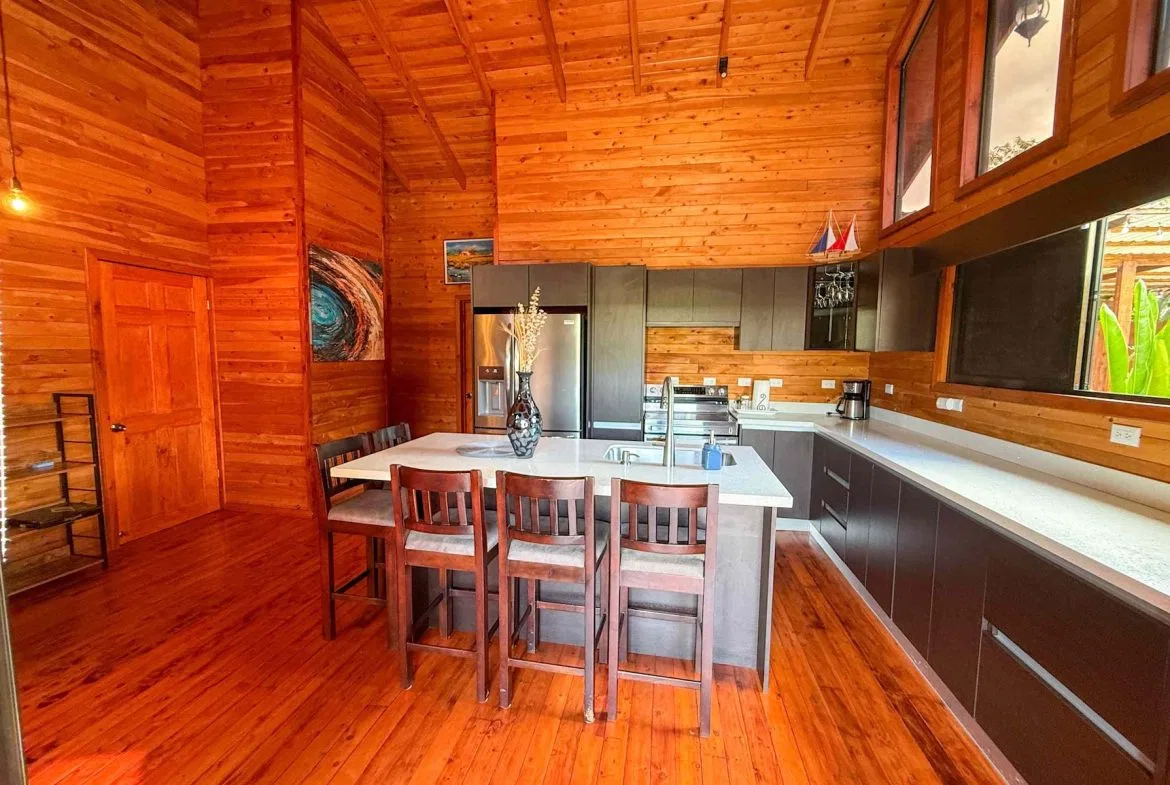 PROPERTY WITH A GUEST HOUSE IN THE MIDDLE OF BAHIA BALLENA – 0.12 ACRES, photo 6
