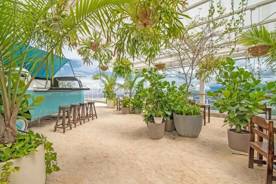 Con 50 m² de construcción, esta propiedad ofrece una experiencia de vida contemporánea con abundante luz natural y agradables vistas panorámicas de la ciudad., photo 3