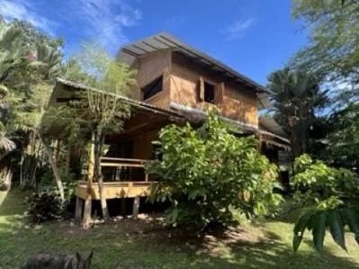 Finca Aluna Java EcoLodge 4.5 HA con 5 Casas un Deck y Piscina cerca de Cascadas Volio, photo 2