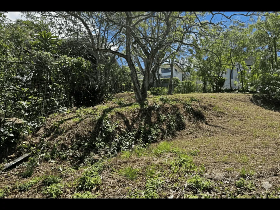 Venta de lote en calle Cuesta Brava en Ciudad Colón ARKW