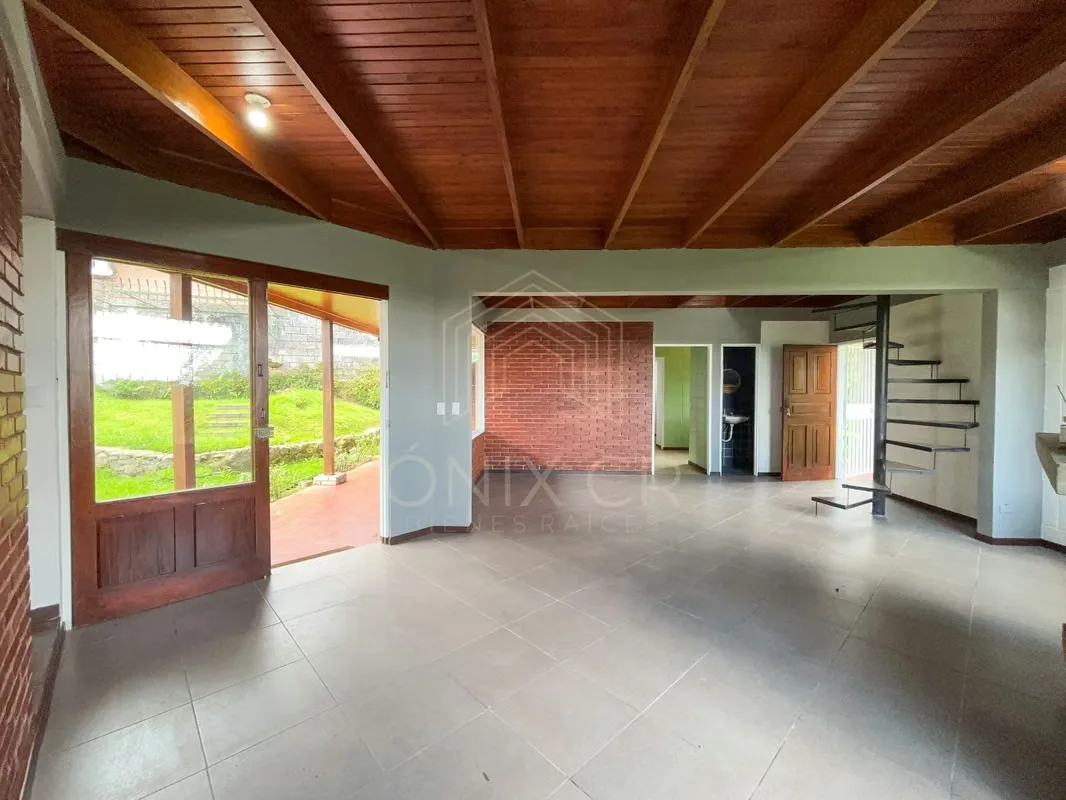 HOUSE FOR RENT FROM A FLOOR - SAN RAMÓN - 124; WITH LARGE GARDEN