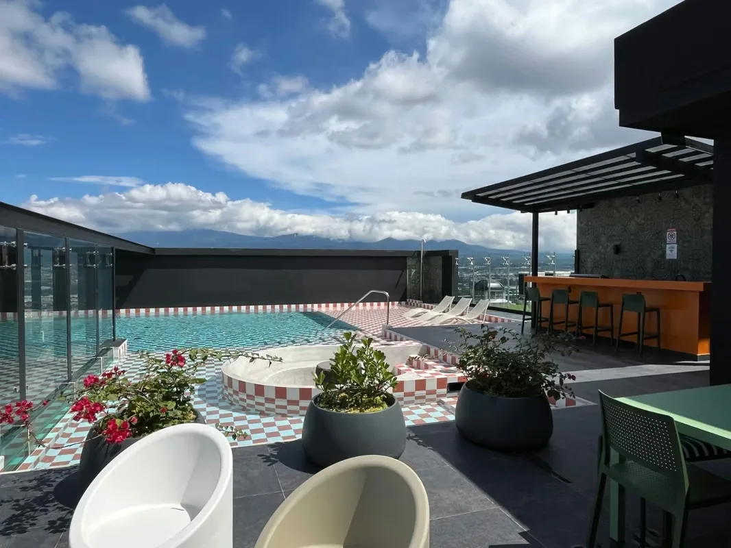 Este moderno apartamento, ubicado en el piso 23 de una nueva torre en Rohrmoser, ofrece vistas espectaculares y una ubicación privilegiada. El inmueble, ideal para una o dos personas, ..., photo 12