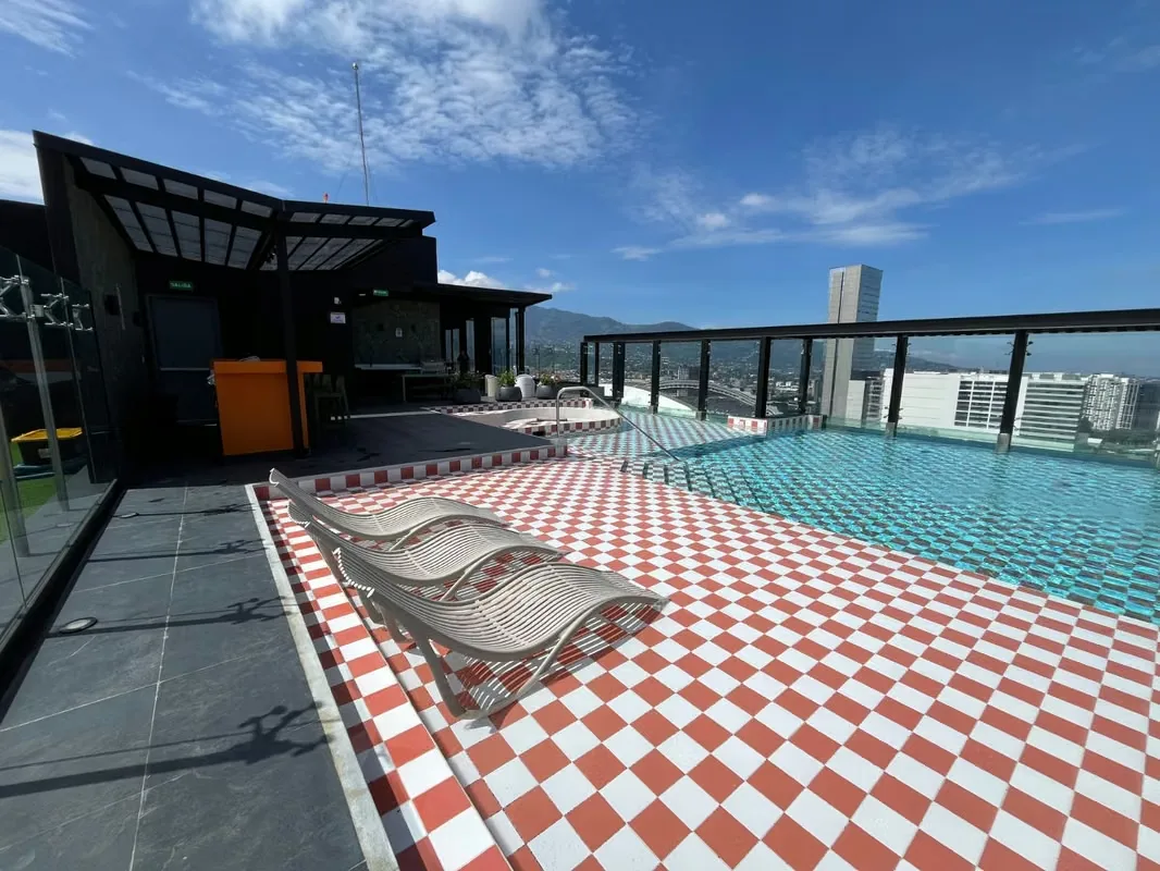 Este moderno apartamento, ubicado en el piso 23 de una nueva torre en Rohrmoser, ofrece vistas espectaculares y una ubicación privilegiada. El inmueble, ideal para una o dos personas, ..., photo 13