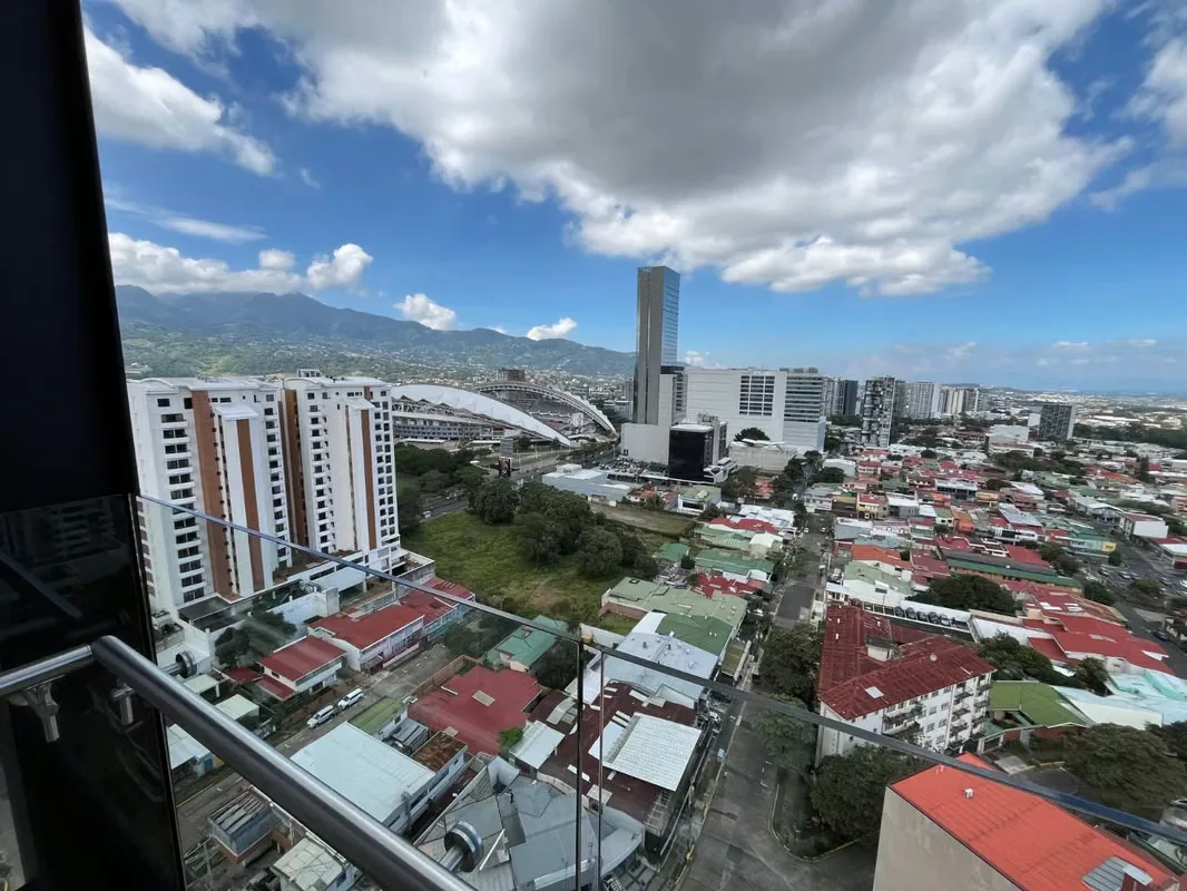 Este moderno apartamento, ubicado en el piso 23 de una nueva torre en Rohrmoser, ofrece vistas espectaculares y una ubicación privilegiada. El inmueble, ideal para una o dos personas, ..., photo 5