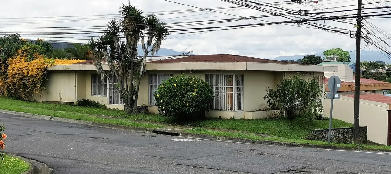 Lote en venta en La Guaria de Moravia – Uso comercial y residencial, photo 4