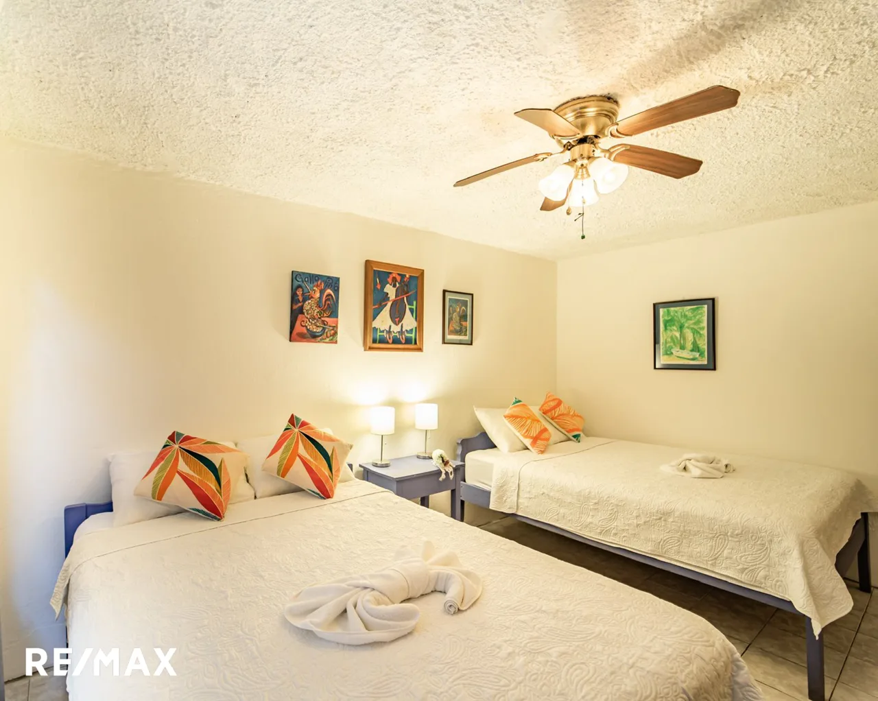 REDUCED – Boutique Vacation Rental Investment in Downtown Samara, photo 15