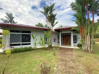 Casa de 3 habitaciones con vistas a la montaña en Ojochal, Costa Rica, photo 6