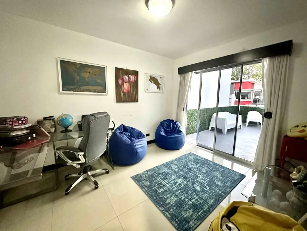 Casa en venta en exclusivo condominio en Sabanilla, ubicada en una calle tranquila que ofrece privacidad y comodidad., photo 9