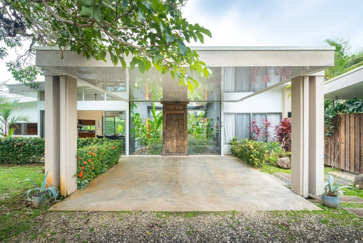 PROPERTY WITH A GUEST HOUSE, IN BAHIA BALLENA CENTER – 0.25 ACRES, photo 10