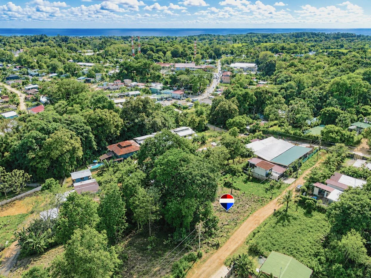 Exceptional Investment Opportunity in the Heart of Uvita