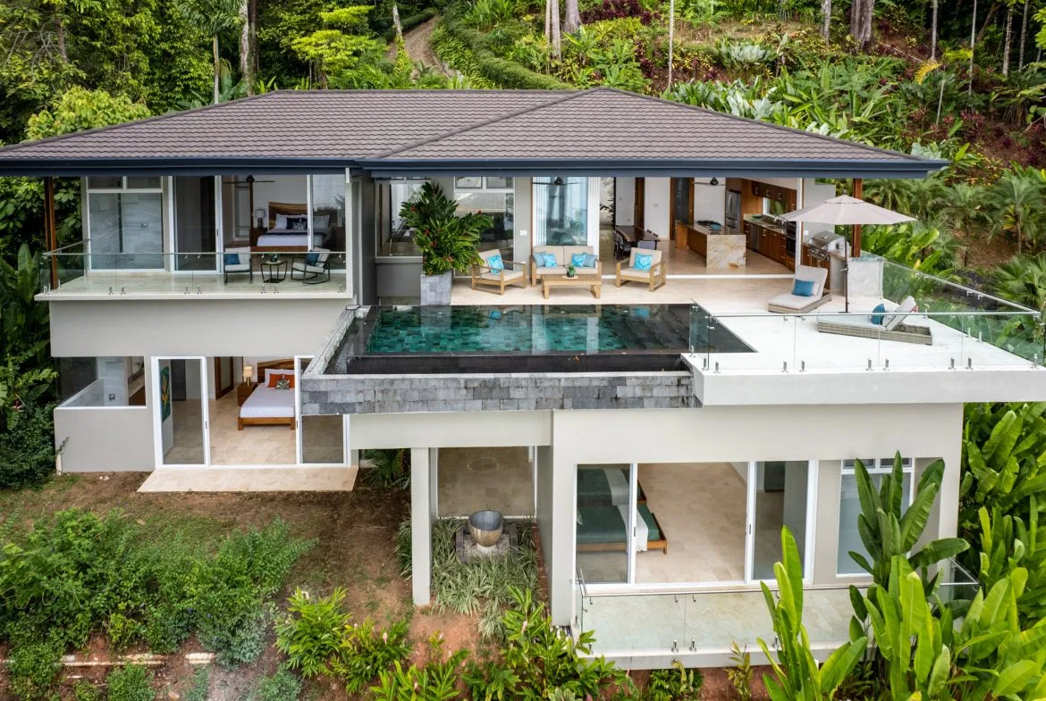 MODERN TROPICAL 4 BEDROOM IN GATED COMMUNITY NEAR DOMINICAL, photo 2