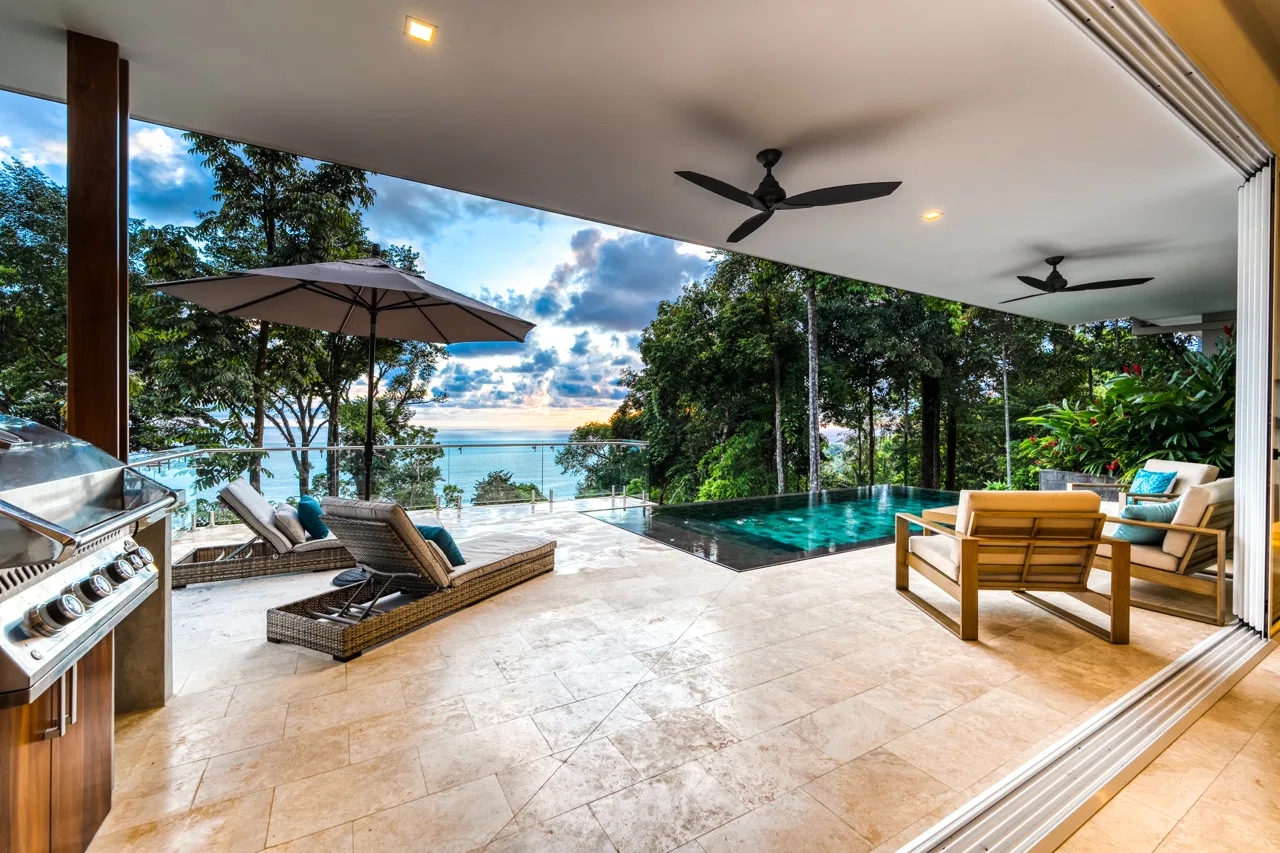 MODERN TROPICAL 4 BEDROOM IN GATED COMMUNITY NEAR DOMINICAL, photo 7