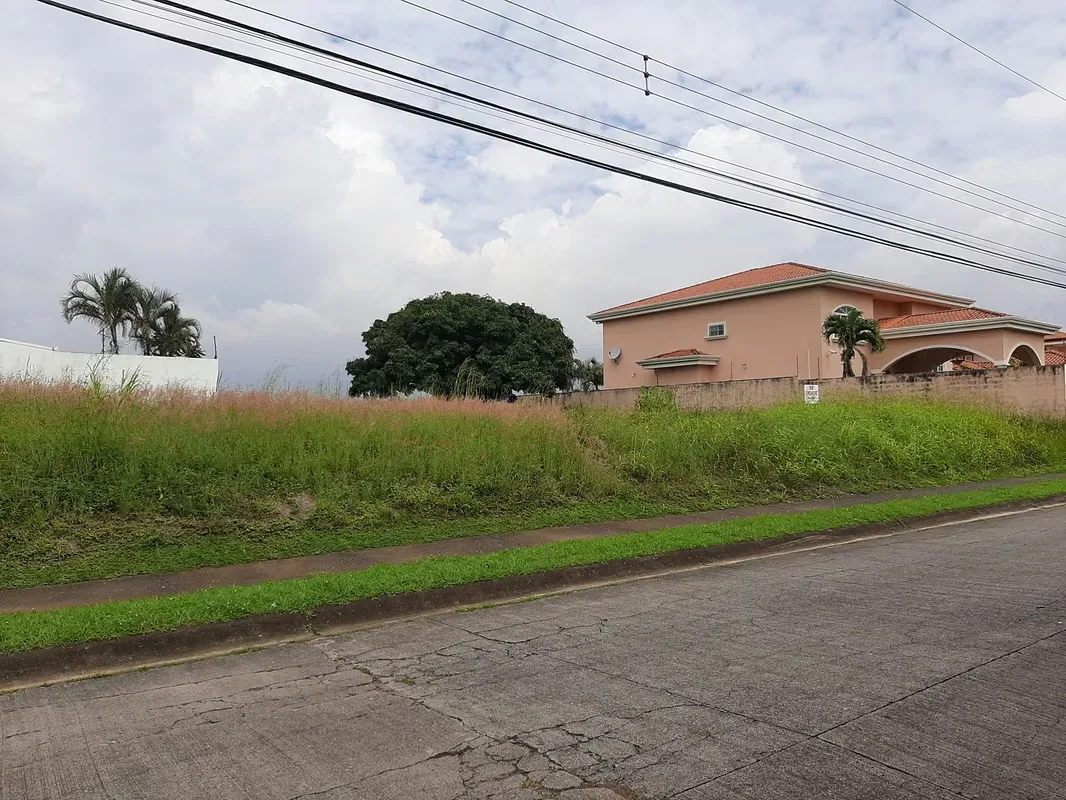 I SELL NICE LOT ON CARIARI HEIGHTS., photo 3