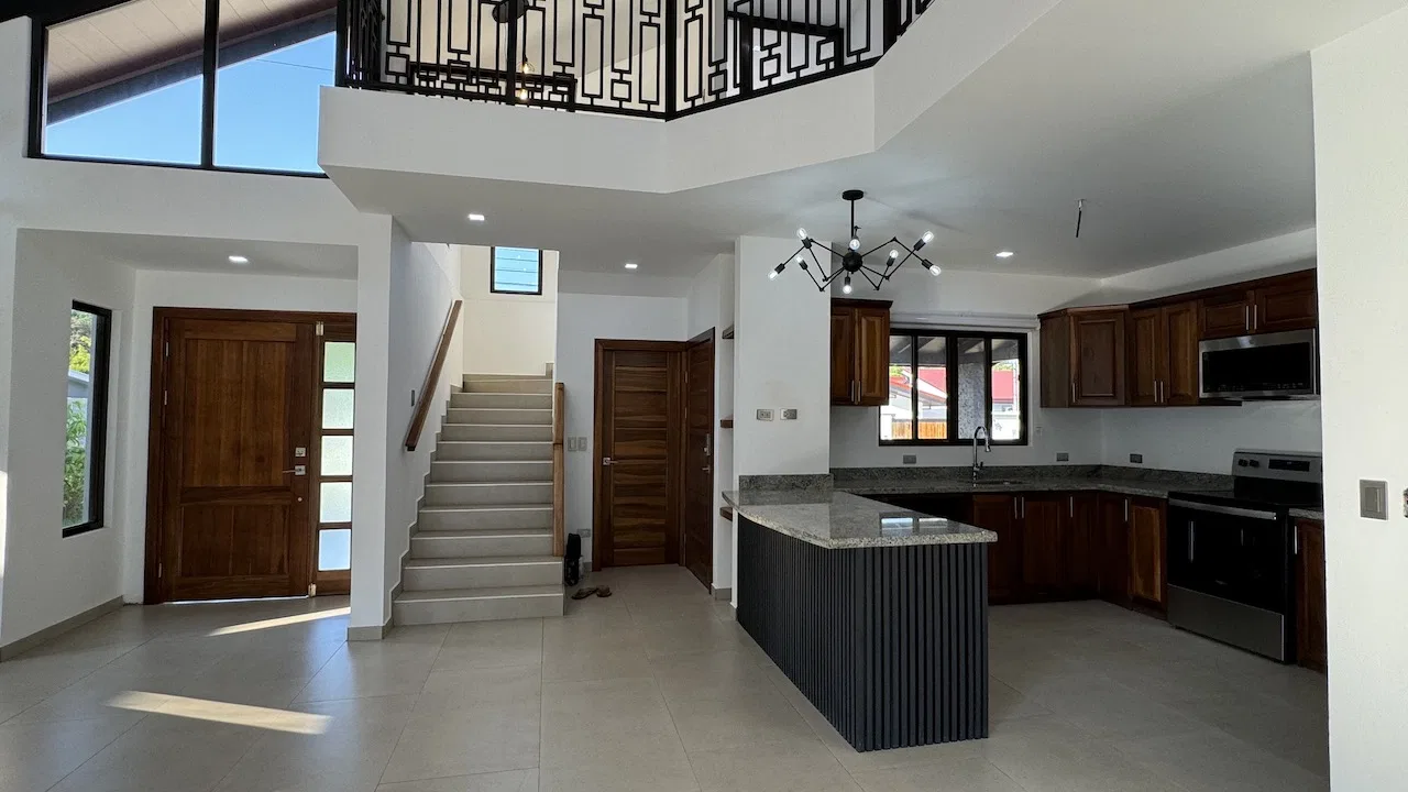 3 BEDROOM HOME IN CENTRAL UVITA, photo 11