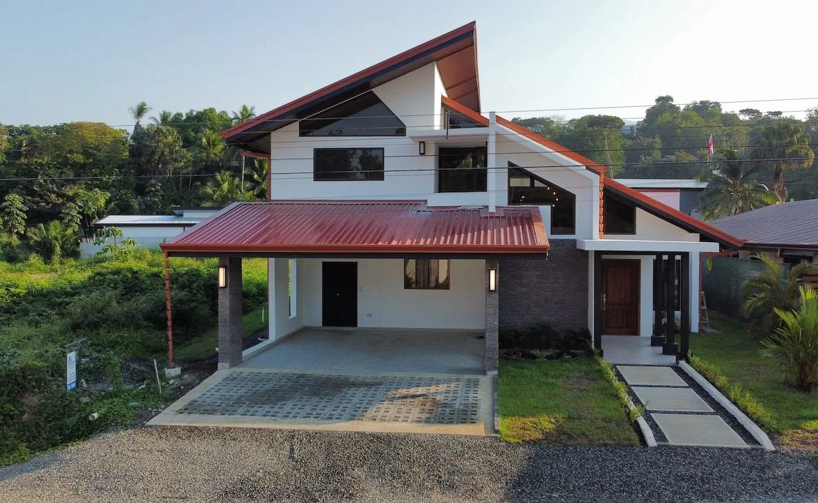3 BEDROOM HOME IN CENTRAL UVITA, photo 4