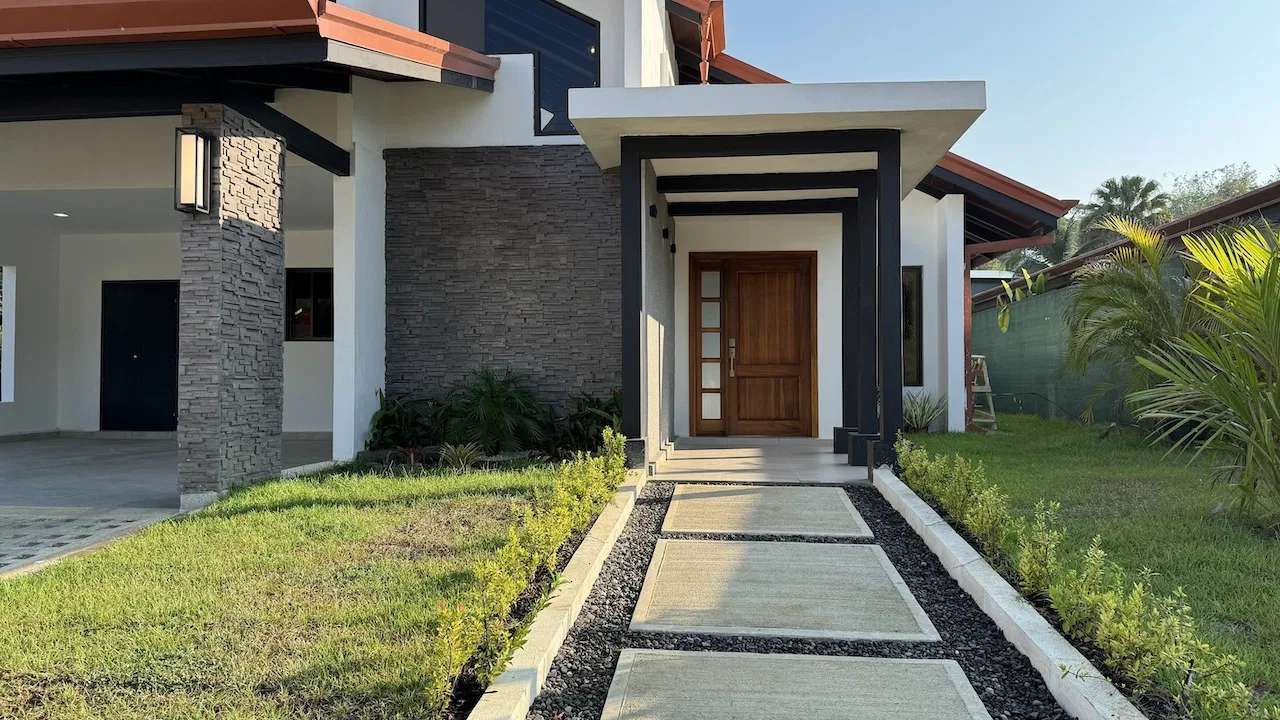 3 BEDROOM HOME IN CENTRAL UVITA, photo 7