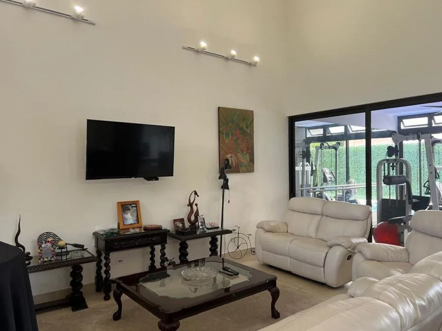 Venta de Preciosa Casa en Santa Ana / Mls. 26-713 OFC JB - Venta en Santa Ana, photo 6