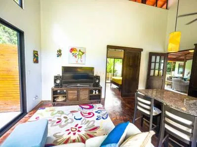 Casa de lujo con vista a la cascada y casa de huéspedes cerca de Dominical, Costa Rica, photo 10
