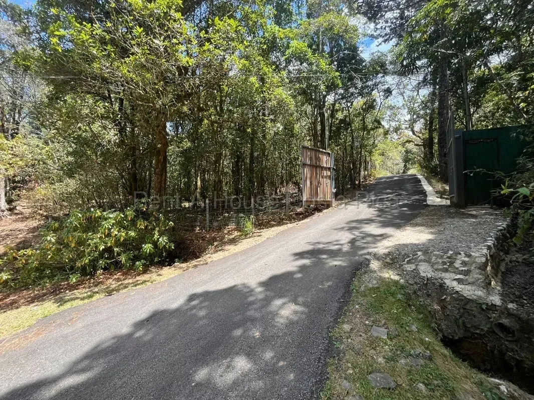 Se vende casa y cabaña en Jardín de Dota, San José #1923 - Venta en Dota, photo 10