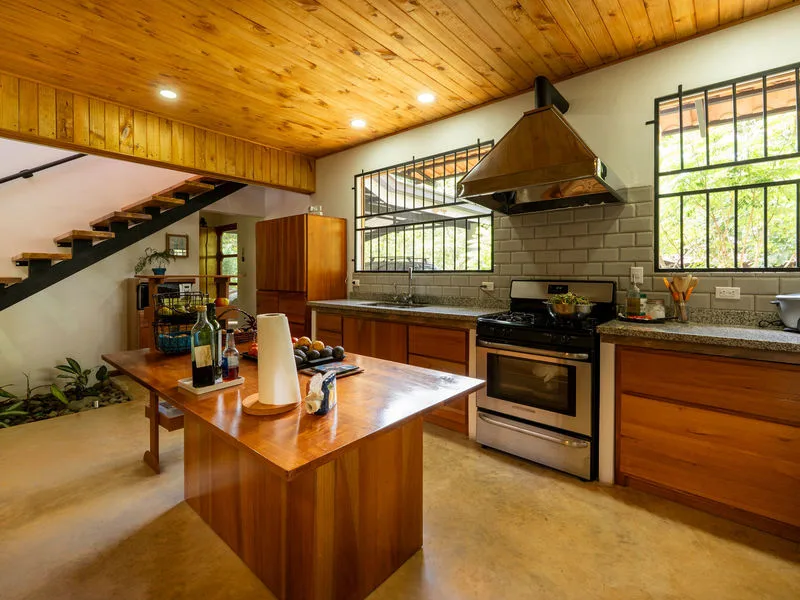 6 Bed Single Family Homes For Sale in Perez Zeledon, photo 10