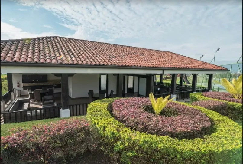 The Condiminium have futbol 5, tennis courts, gym, playground and clud house. Small condominium with ..., photo 4