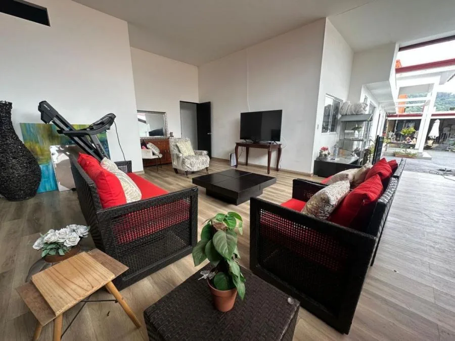 Venta de casa en lote de 1289 m2 en San Antonio Escazú  - Venta en Escazú, photo 13