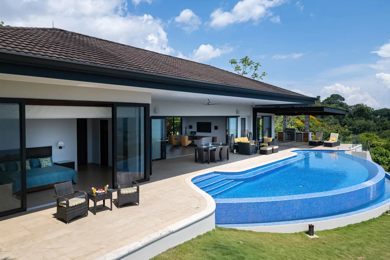 LUXURY PROPERTY WITH SPECTACULAR PANORAMIC OCEAN VIEWS WITH THREE BEDROOMS, IN PIÑUELA – 1.31 ACRES, photo 7