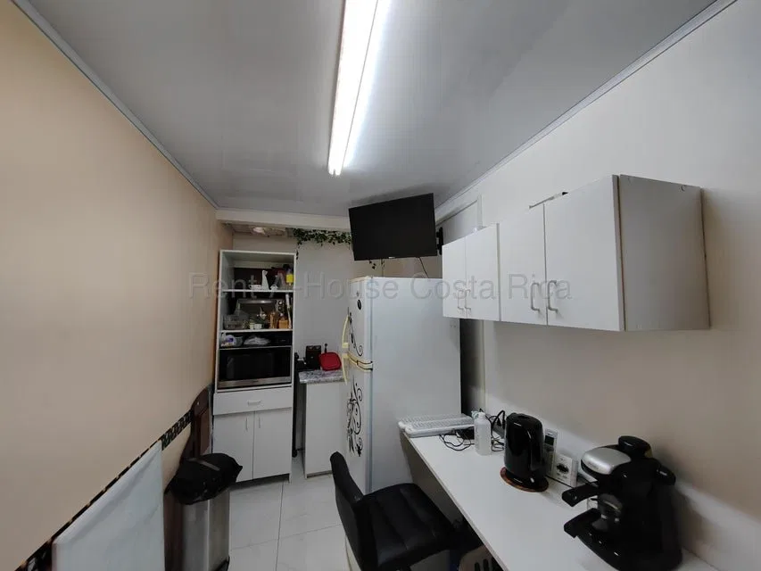 Venta de Local Comercial en Goicoechea-Calle Blancos. RAH 26-1985 - Venta en Goicoechea, photo 2