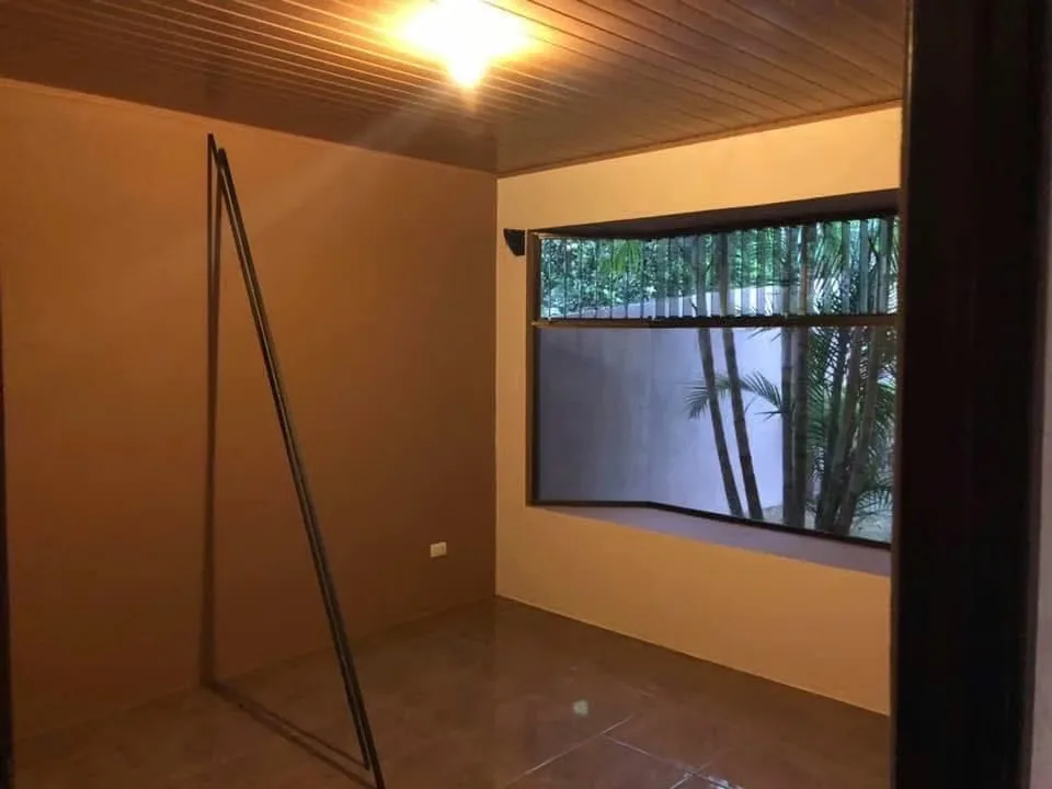 Disfrute del mejor clima del mundo en esta espaciosa residencia rodeada de naturaleza, ideal para familias que buscan ..., photo 11