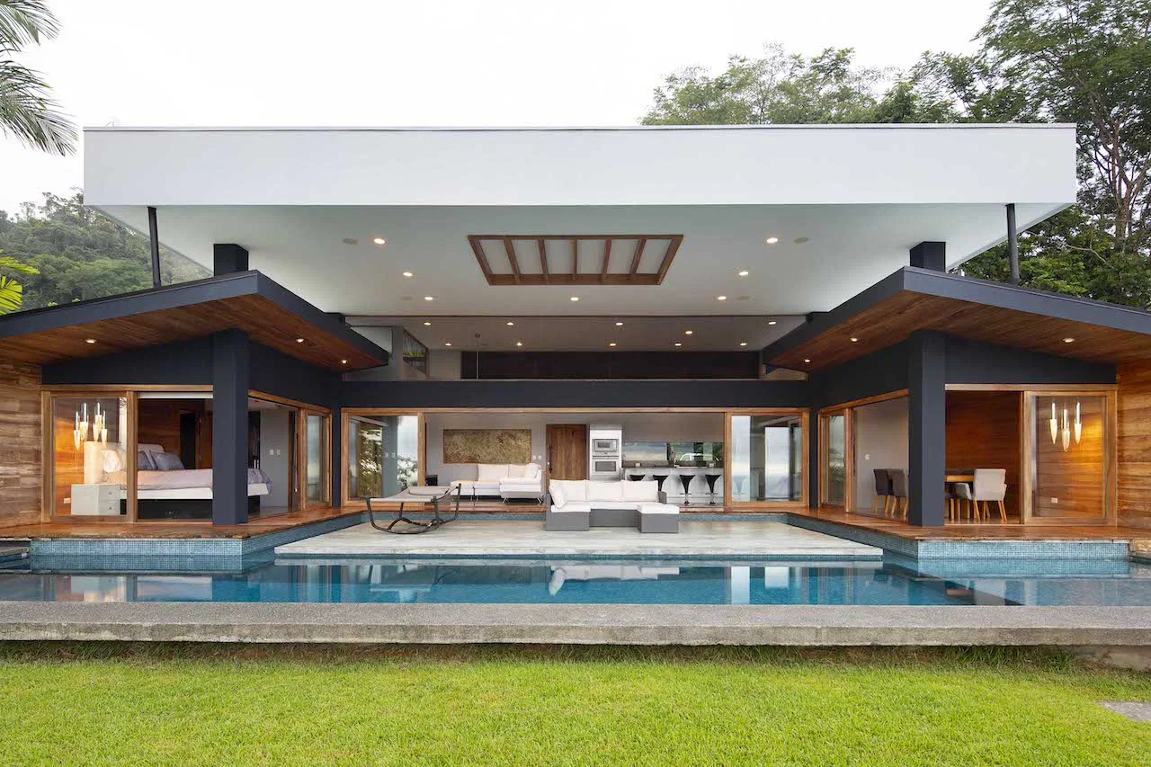 LUXURY OCEAN VIEW PROPERTY WITH HOUSE AND GUEST HOUSE – 7.36 ACRES, photo 15