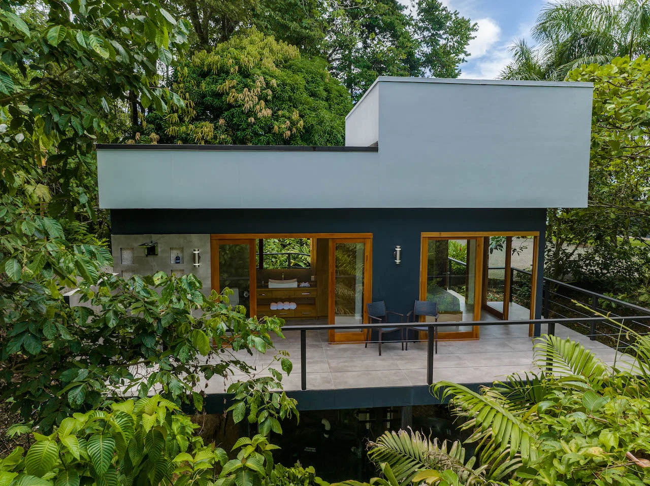 LUXURY OCEAN VIEW PROPERTY WITH HOUSE AND GUEST HOUSE – 7.36 ACRES, photo 17