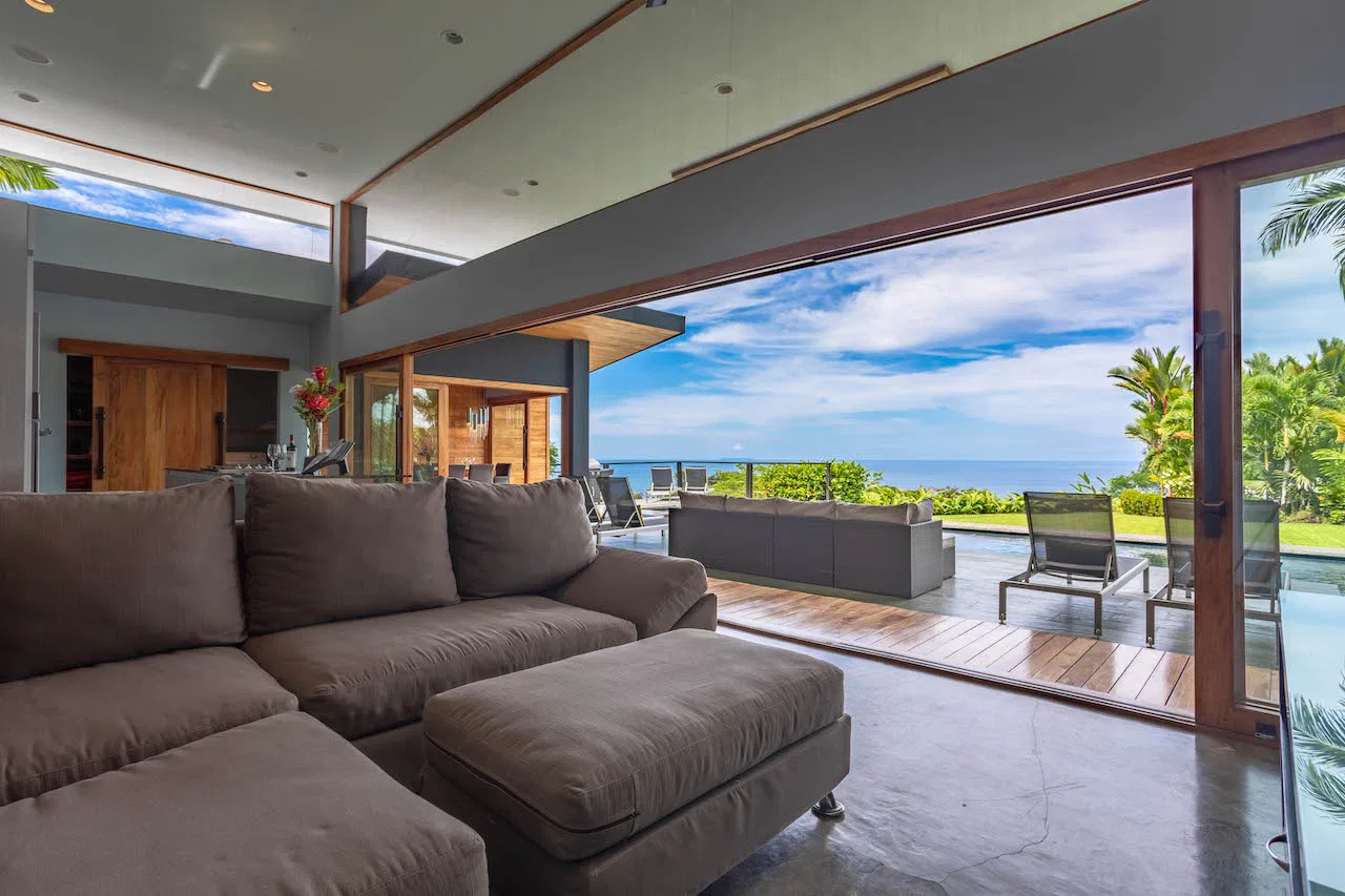 LUXURY OCEAN VIEW PROPERTY WITH HOUSE AND GUEST HOUSE – 7.36 ACRES, photo 5