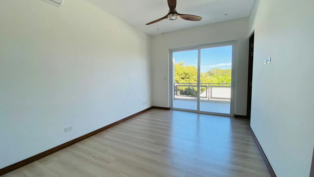 Disfrute de comodidad, privacidad y un estilo de vida exclusivo en esta hermosa residencia ubicada en un condominio de solo 22 casas, con excelentes acabados y amenidades para toda la ..., photo 16