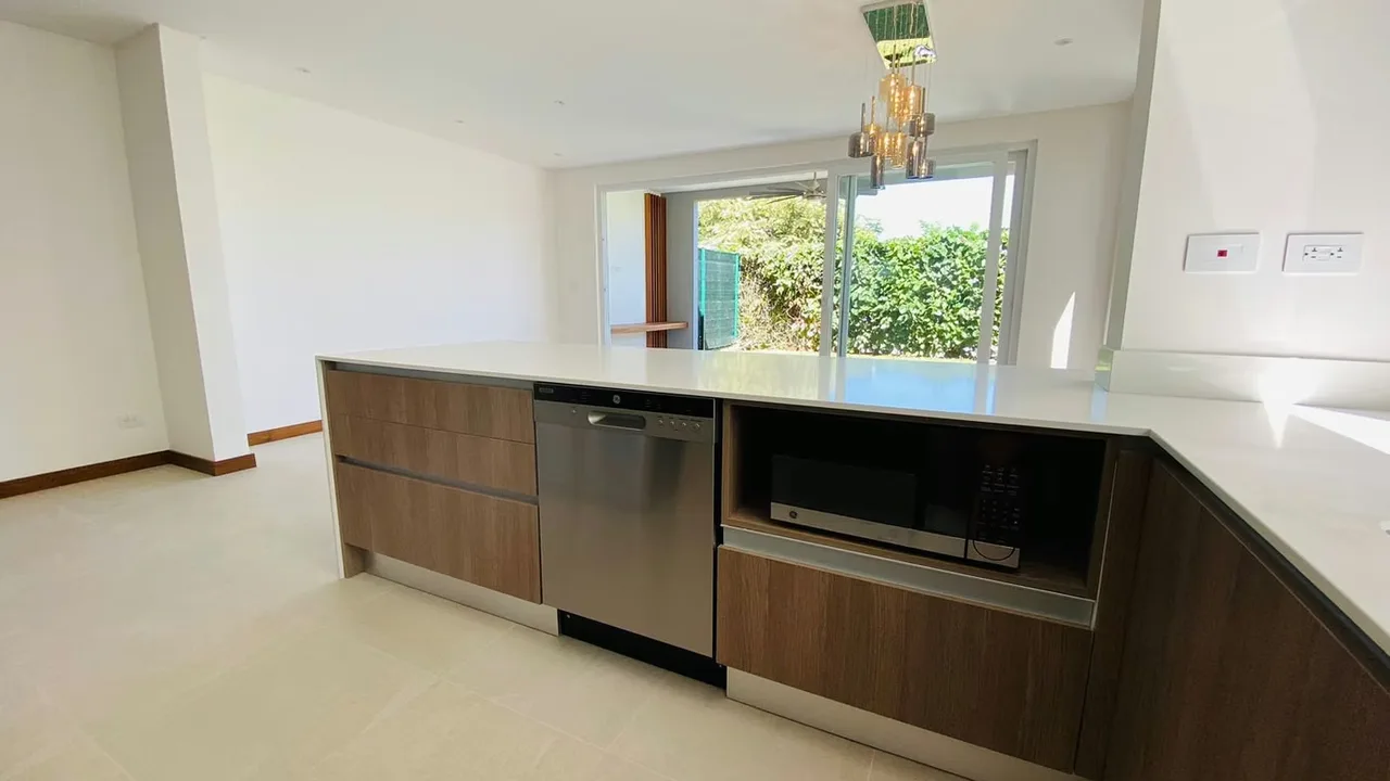 Disfrute de comodidad, privacidad y un estilo de vida exclusivo en esta hermosa residencia ubicada en un condominio de solo 22 casas, con excelentes acabados y amenidades para toda la ..., photo 6